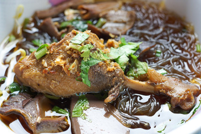 面条鸡腿