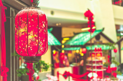 中国大红灯笼高高挂