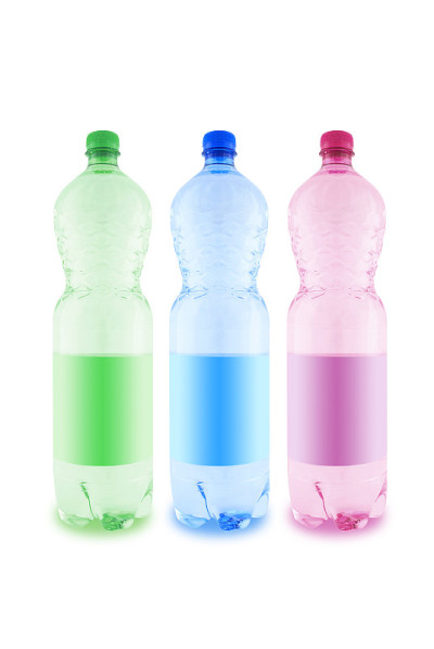 三瓶水。
