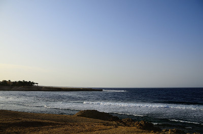 海滩和海平线