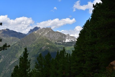 斯图拜山谷景色优美