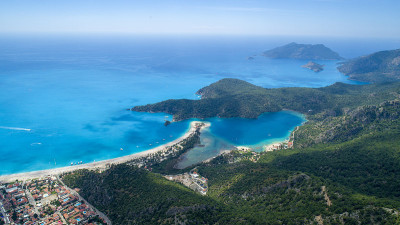 Ölüdeniz Fethiye在Muğla土耳其的鸟瞰图