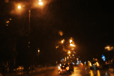 城市的雨夜