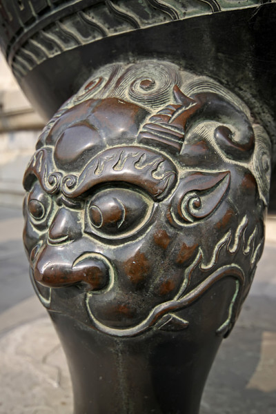 寺庙的鼎