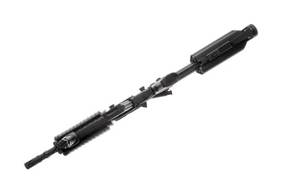 白色背景下一个孤立的AR-15武器