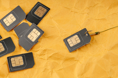 从他们连接的各种SIM卡，一个来自移动运营商的用户的斗争