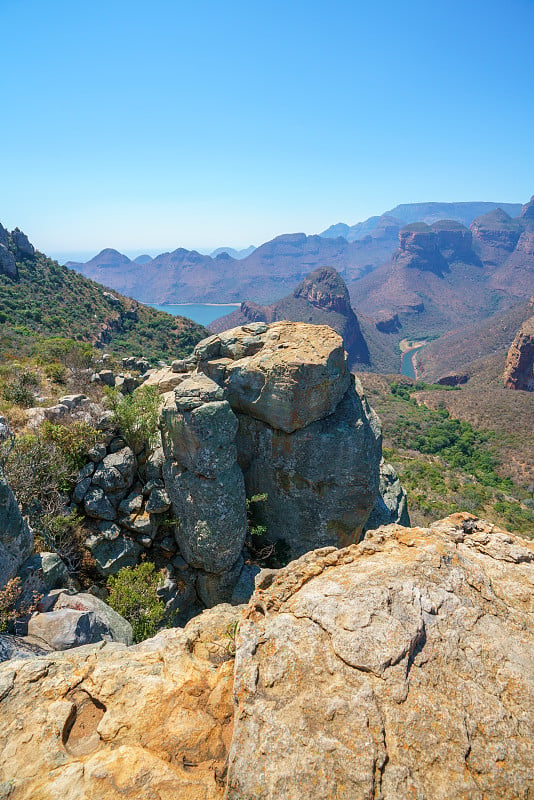 在南非布莱德河峡谷，上瞭望台的豹迹徒步旅行