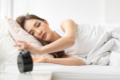 那女孩总是醒不过来。