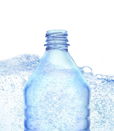 塑料瓶和水背景