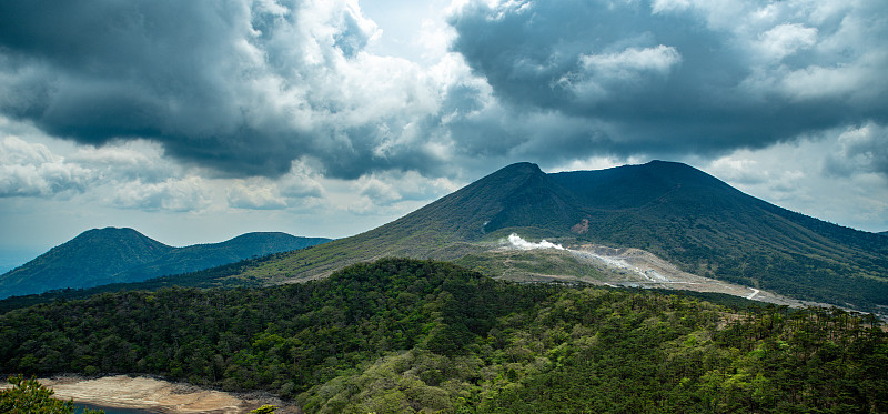 雾岛山脉的风景