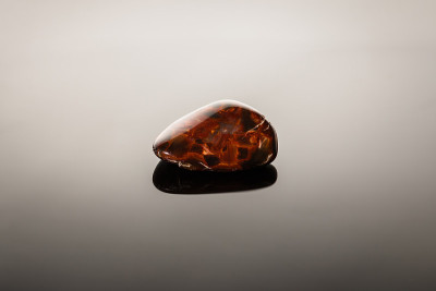 在光滑的表面上有Pietersite
