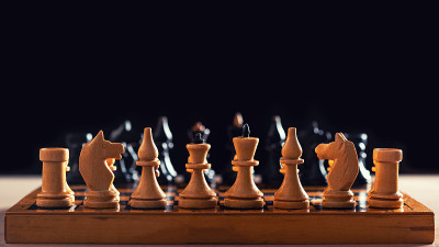 古董手工木制棋牌和数字