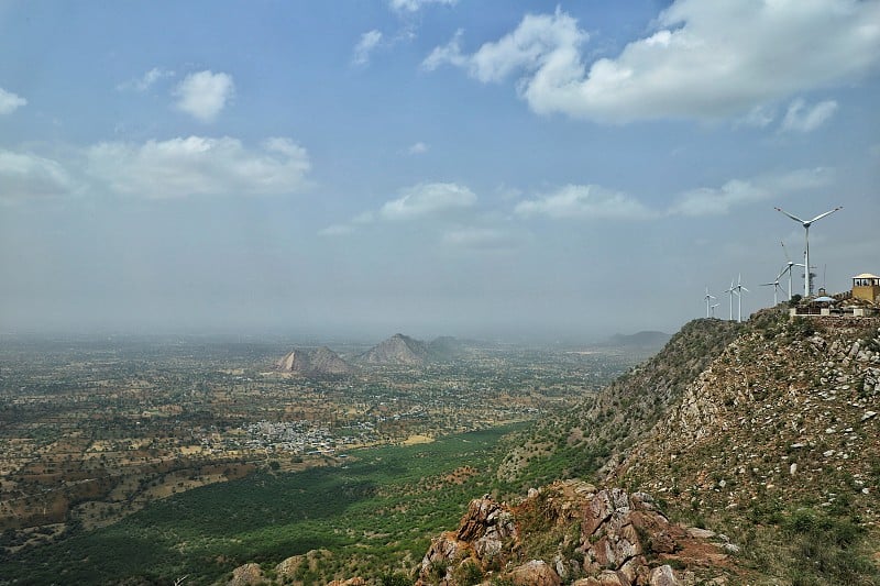 ARAVALI范围和风车