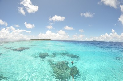 环礁的边缘和沙天堂在Truk泻湖，Chuuk