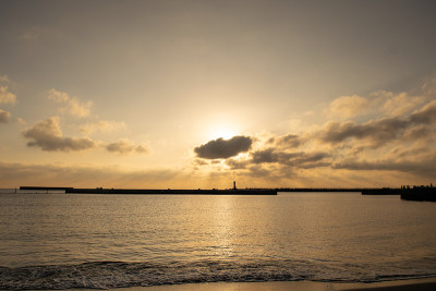 热海市太阳海滩的日出