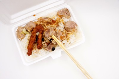 清蒸鸡爪排骨饭