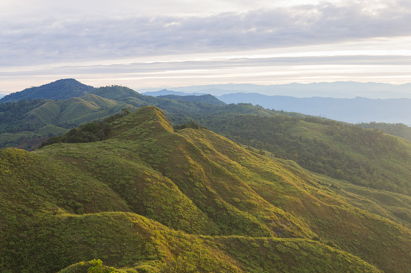 风景如画的Phu Langka山国家公园Phayao泰国旅游左框架