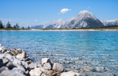 山湖景观
