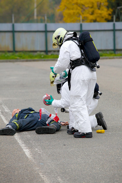 代表车祸的假人