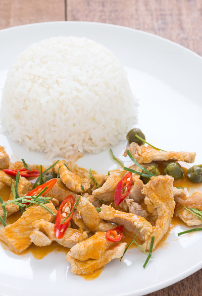 咖喱红猪肉饭，泰国菜