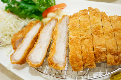 面包屑猪排，日式炸猪排