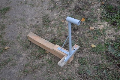 在建筑物的屋顶上安装卫星天线的支架的生产