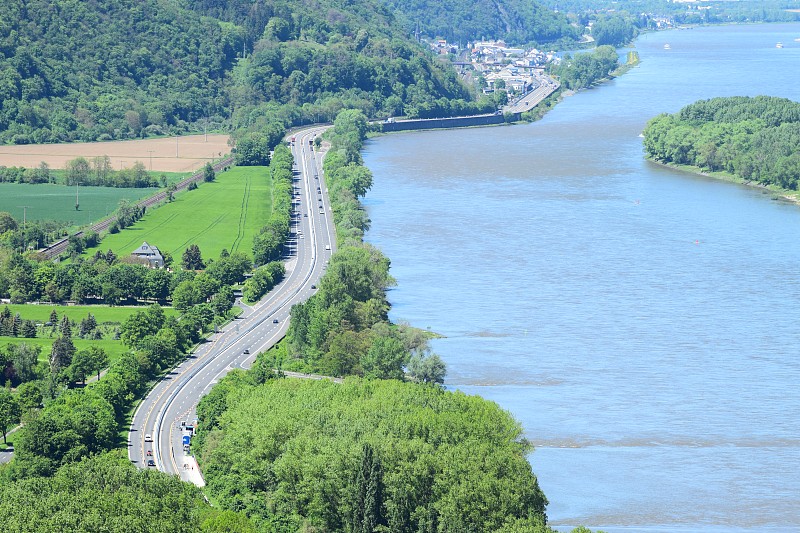 莱茵河流域与主要道路