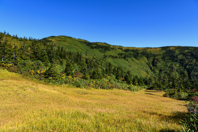 早秋的Aizukomagatake山