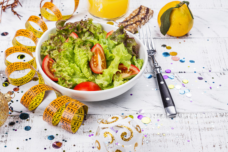 节前或节后节食