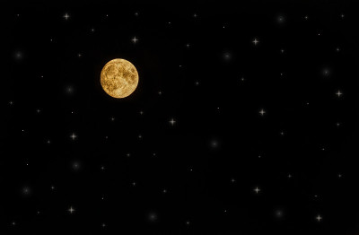 星空下的满月