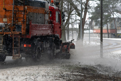 清除道路上的融雪