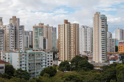 巴西萨尔瓦多巴伊亚市的住宅建筑