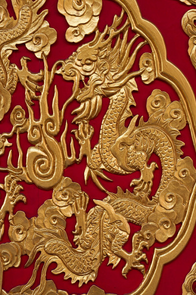 金色的中国龙