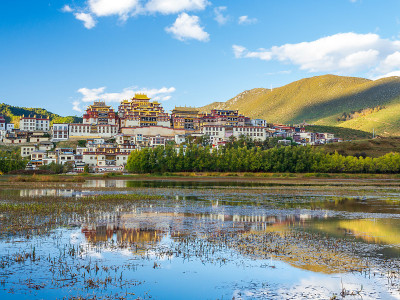 松赞林寺景观