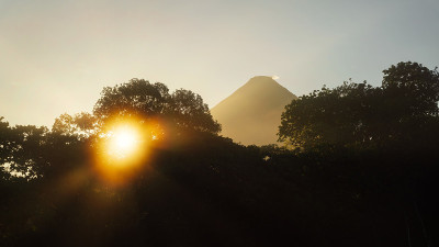 哥斯达黎加中部的阿雷纳尔火山