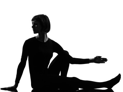 女人Marichyasana瑜伽圣人姿势