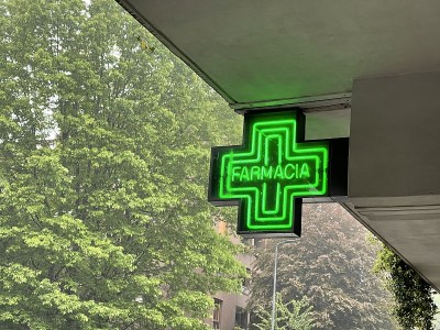 他教药房