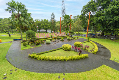 阿仑马朗市公园是马朗市的旅游目的地