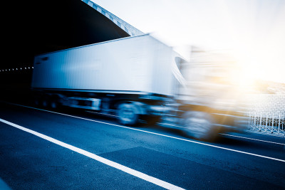公路交通的卡车