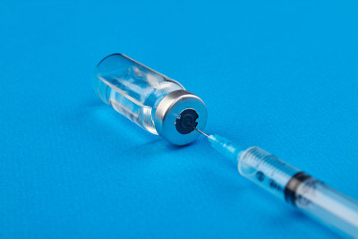 注射器和注射用药物。
