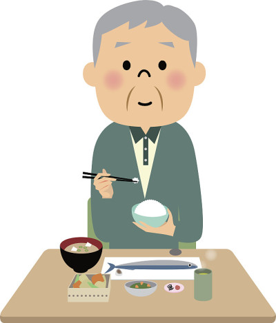 老人在吃饭