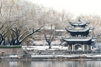 雪中的中国馆