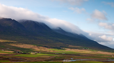 场和山