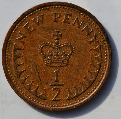 1971年英国半新便士背面