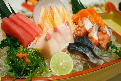 日本料理生鱼片套装