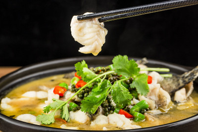 中国菜:美味的腌鱼