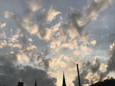 云在教堂