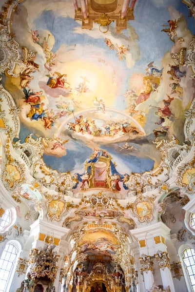 在德国巴伐利亚的浪漫之路上，在斯坦丁登的Wieskirche