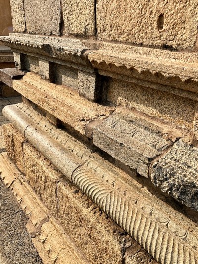 在泰米尔纳德邦Gangaikonda Cholapuram的Brihadeeswarar寺庙发现的美