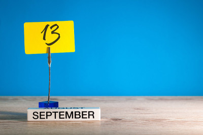 9月13日。月的第13天，日历上有教师或学生、学生表的空格，用于文本、拷贝空格